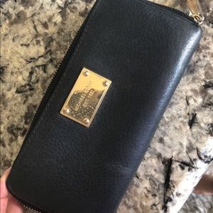 MK wallet